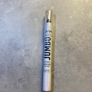 JUMBO ögon penna - JUMBO ögonpenna från Nyx i färgen svart🖤