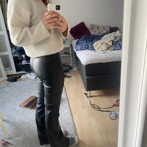 Skinnbyxor - Skinnbyxor från gina köpta ca ett år sedan, använda 2 gånger. Säljer då de inte kommer till användning för mig.