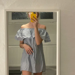 Sommarklänning  - Super fin sommarklänning i skjort material