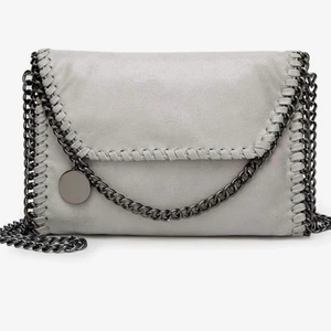 Väska - Säljer denna helt oanvända väskan