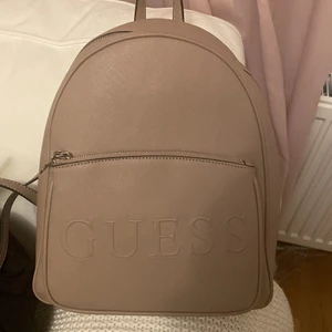 Guess rycksäck - Köpt i Usa förra året för 200 dollar, aldrig använd med 0 defekter 