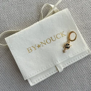 By Nouck örhänge - Så himla fint örhänge från ByNouck🌷🤍🙌🏼