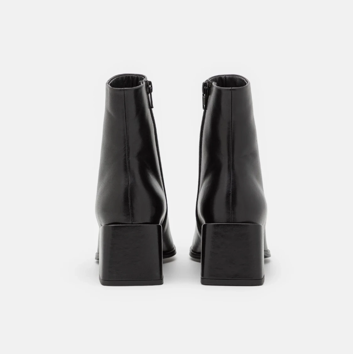 Klackar från Zing storlek 39 - 90