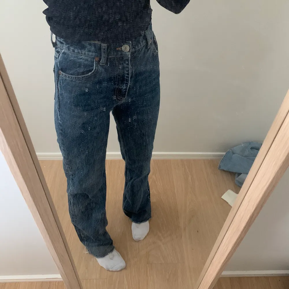 Snygga jeans från zara!. Jeans & Byxor.