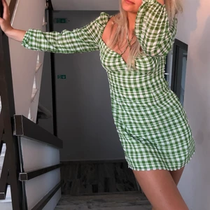Klänning  - Sällhet denna super snygga klänning !!💚💚