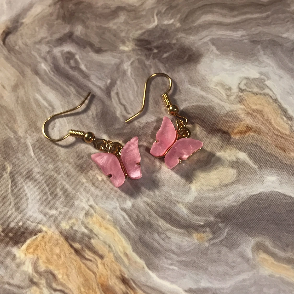 Rosa fjäril örhängen  - 90