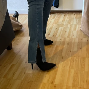Svarta boots mockaimitation  - Storlek 37. Hämtas i malmö eller fraktas