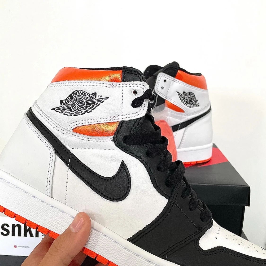 Air Jordan 1 Retro High ”Electro Orange” - 91