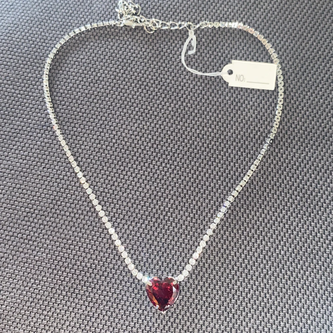 Halsband med diamant  - 90