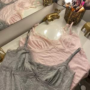 Två pyjamas linnen i grå & rosa. Aldrig använda