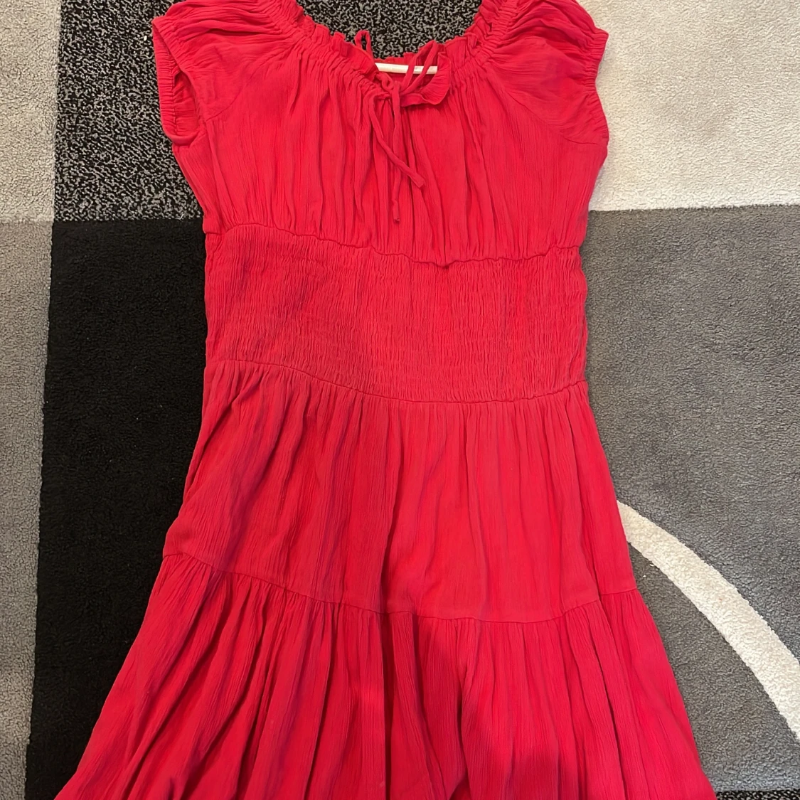Röd klänning stl stor S och M - 90