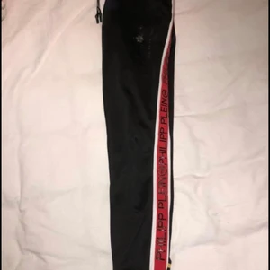 Philipp Plein Byxor - Bra skick, Philipp Plein byxor. Storlek M