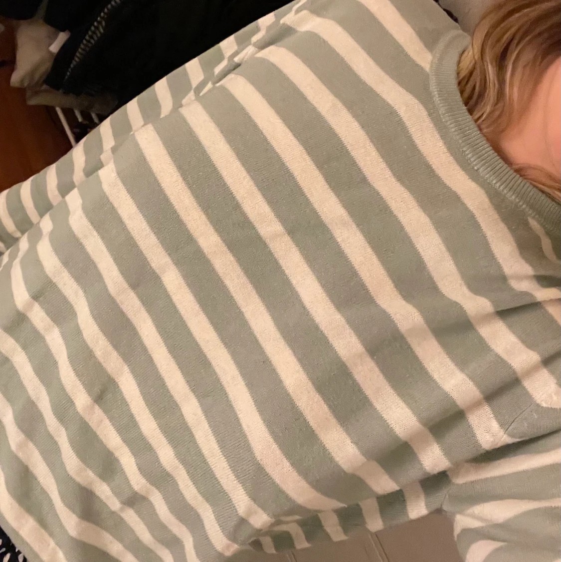 Grön vit randig tröja - 90