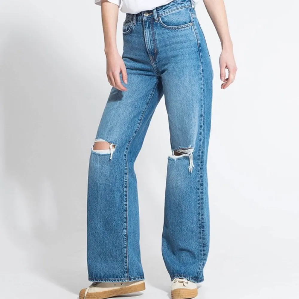 Superfina jeans från lager 157! 100kr+frakt 66kr<3 Går att pruta ner priset lite vid snabb affär💗. Jeans & Byxor.