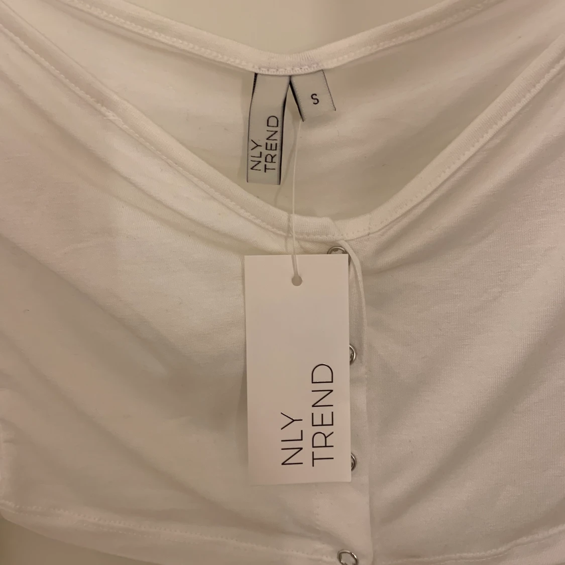 Vit offshoulder topp Nelly nly trend - 90