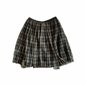 11-12 Zara kids  - En fin rutig kjol från Zara. Bara använd ett fåtal gånger ✨