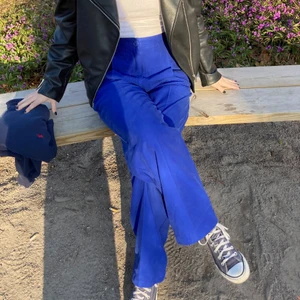 Arket  - Blå kostymbyxor från Arket, super söta men kommer inte till användning 💙💙