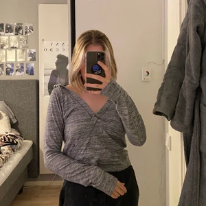 Myströja - Supermysig tröja från Gillt Hicks, har matchande shorts men det är inget jag har hemma. Skönt material! Ytterst sparsamt använd så fint skick!