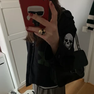 Zara väska - Ascool väska från Zara. Typ aldrig använd. Dustbag medföljer