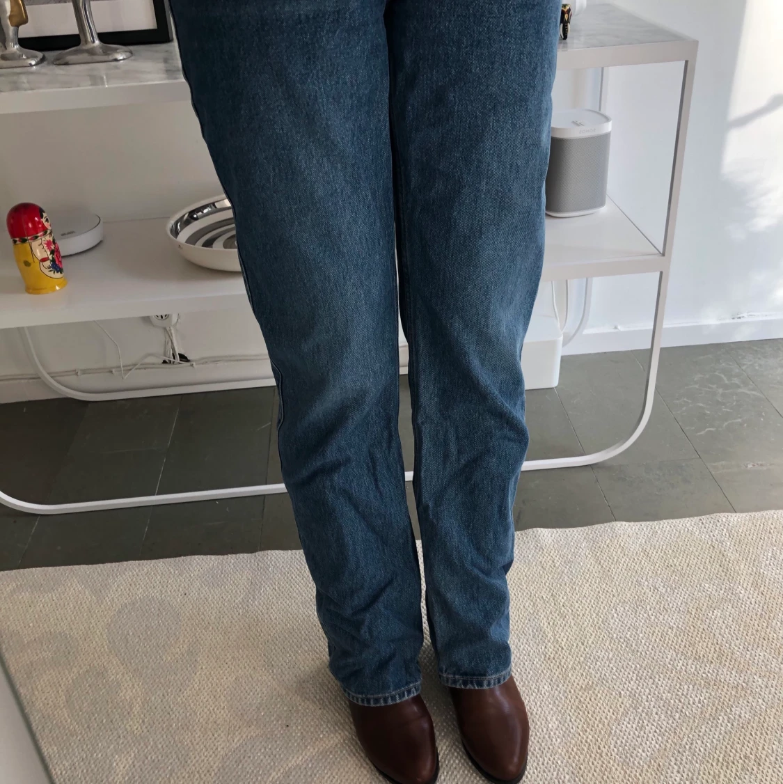 Jeans med cool knäppning - 91