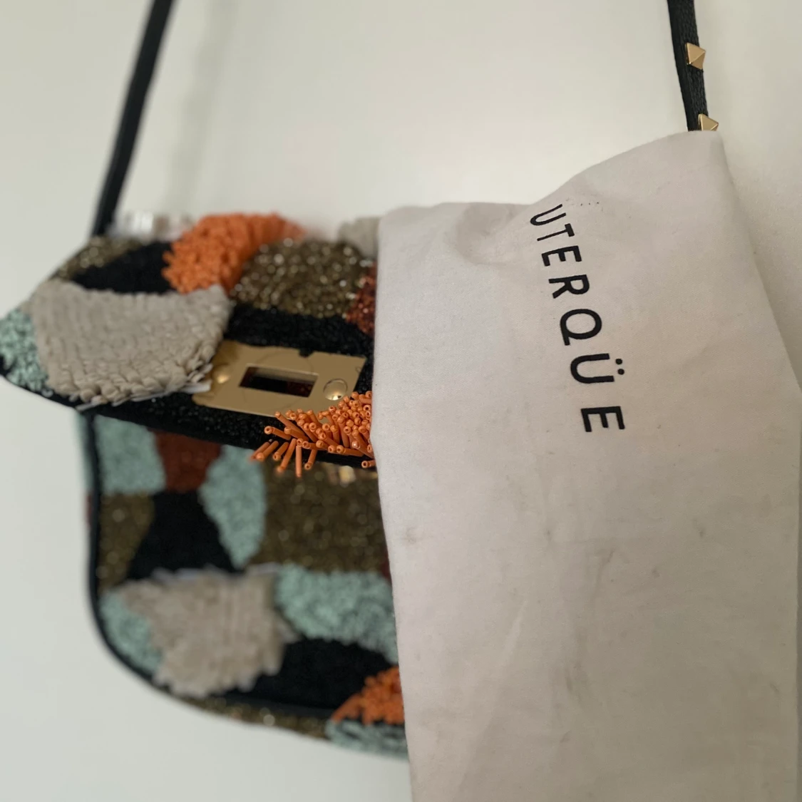 Uterque  väska med nitar & pärlor - 90
