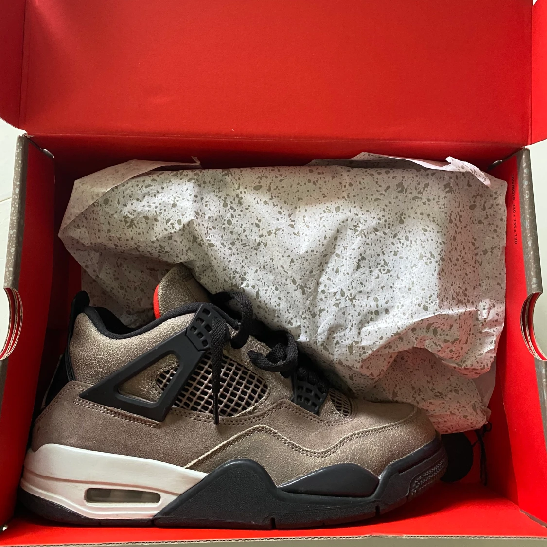 Nike Air Jordan 4 Retro ”Taupe Haze”  - 90