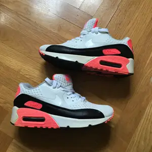 Women’s Nike Air Max 90 Sneakers - Size 36. Like new, only worn a few times. Buyer pays for all shipping costs. All items sent with tracking number.   No swaps, no trades, no offers. 