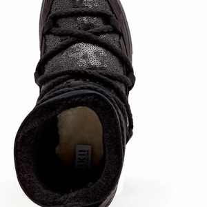 Inuikii - Säljer mina älskade inuikiis då dem inte kommer till användning längre, använda förra vintern!