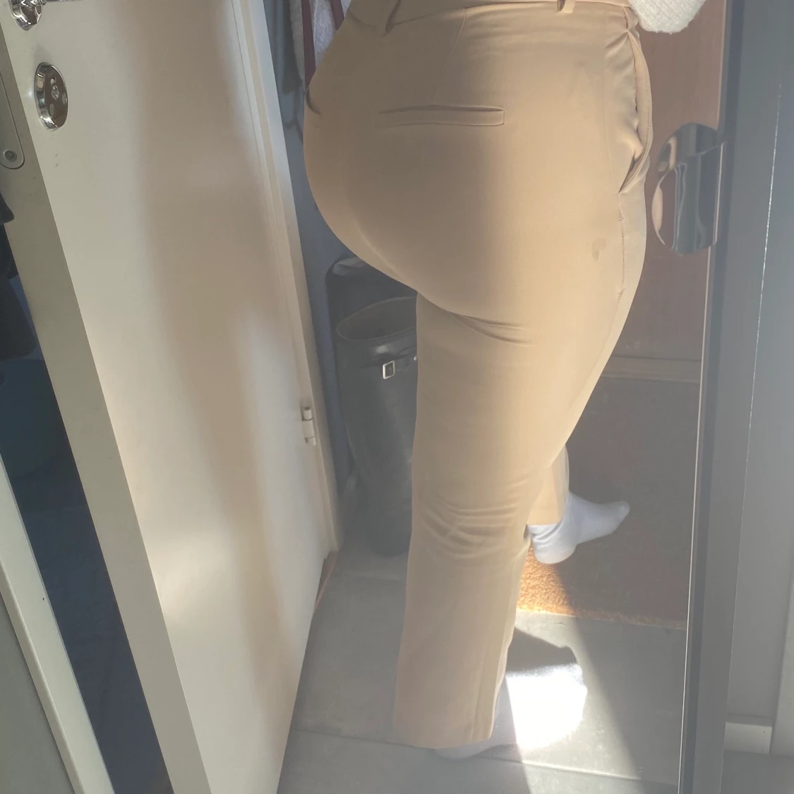 Snygga kostymbyxor från Gina i storlek 38 - 91