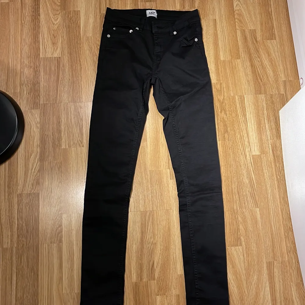 ✨ Jeans/byxa från Lager157. Nyskick. Endast använd 1 gång.✨. Jeans & Byxor.