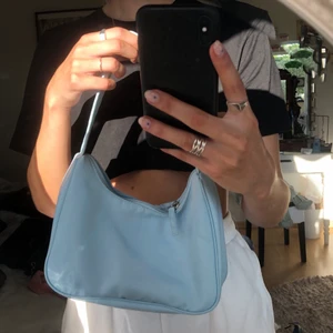 Turkos axelväska - Liten axelväska som jag använt en gång