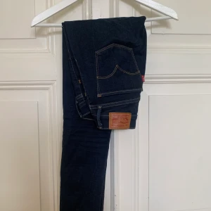 Levis jeans - Snygga jeans i storlek 26. 