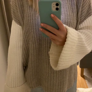 Stickad tröja - Supermysig stickad tröja men långa och visa armar. Väldigt mjuk!