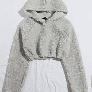 Teddy hoodie  - Grå Teddy hoodie, kroppad. St 34 🤩