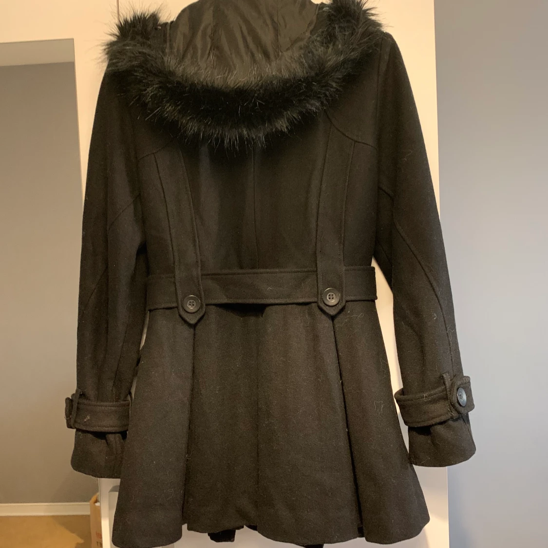 Svart kappa, storlek M  - 90