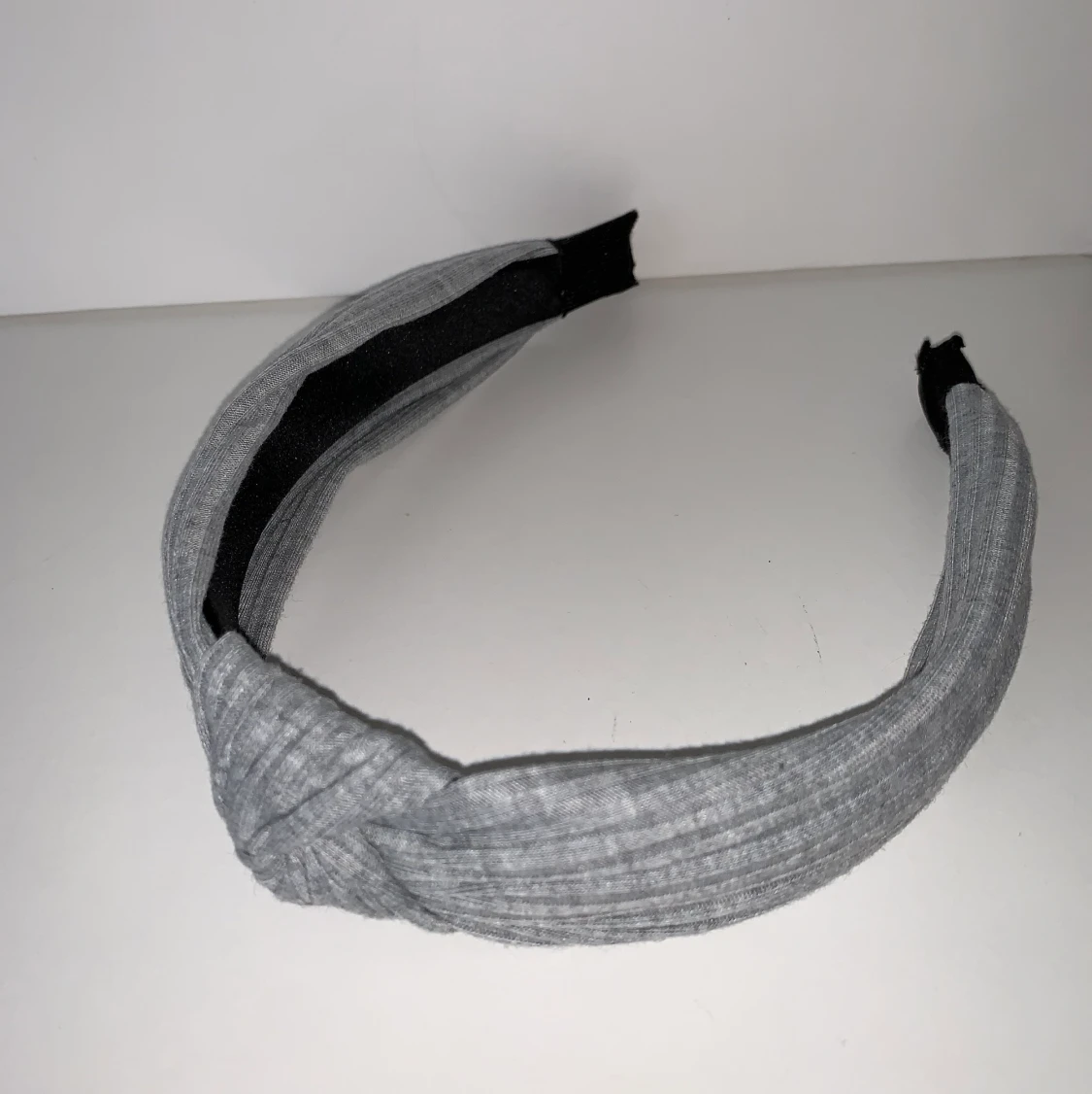 Grått diadem/hårband 