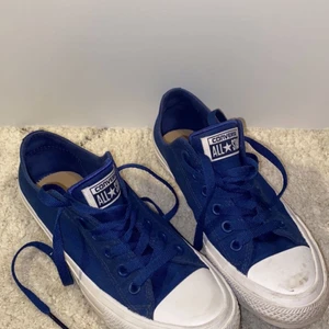 Converse limited edition - Ascoola converse i limited edition. Säljer på grund av att dom är lite små på mig. Använda två gånger och köpte för 900kr. 