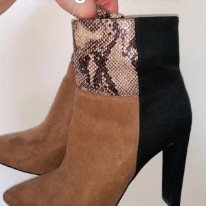 Nya klackskor  - Helt oanvända 