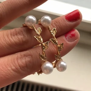 ✨Örhängen✨ - Guldiga örhängen❤️