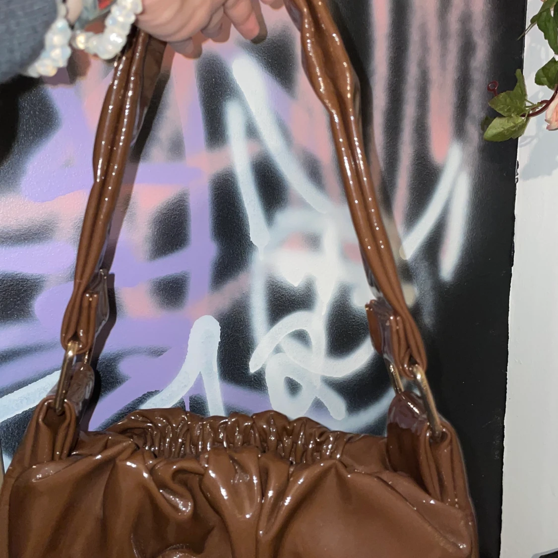 Brun Axelväska  - 90