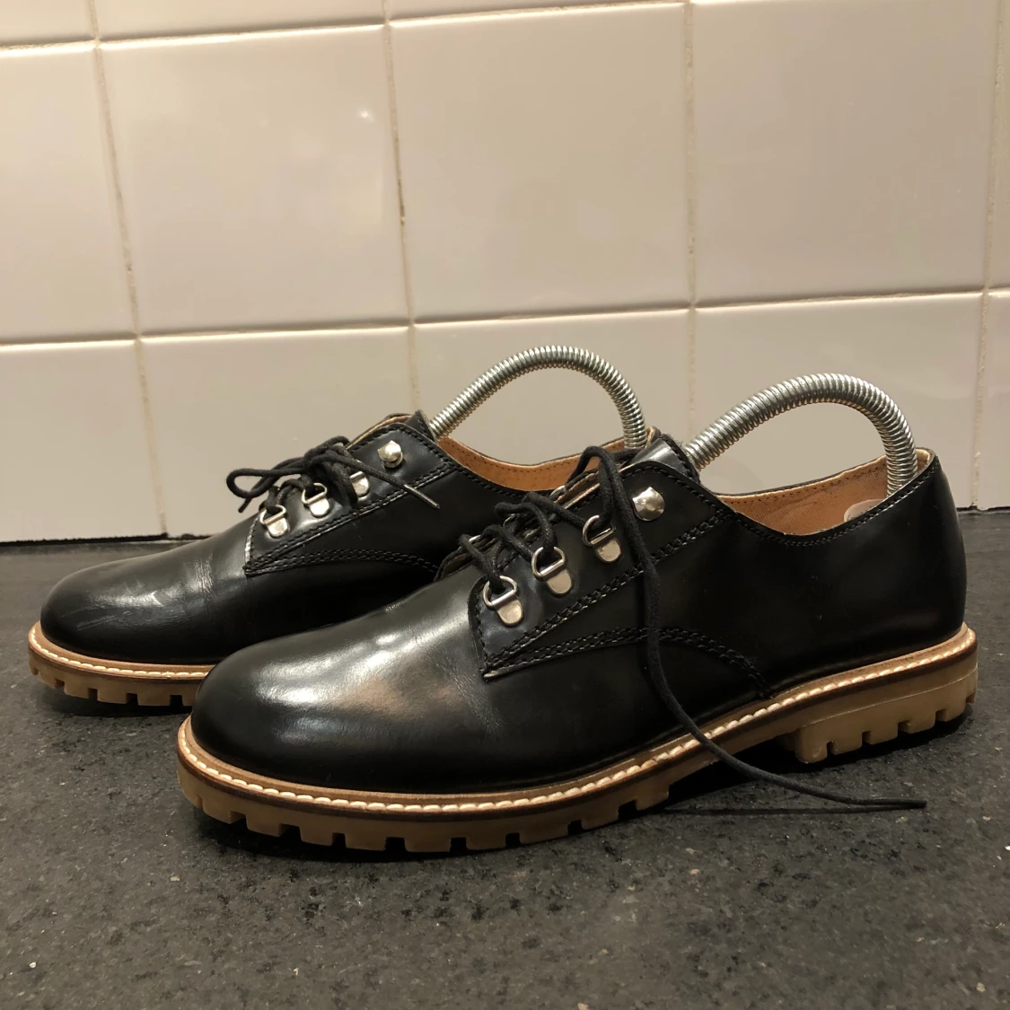 Skor från Zara i storlek 39