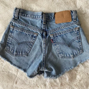 Levis shorts  - Knappt använda shorts. Storlek xs 