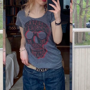 tshirt  - Cool tshirt. Superfint skick! 