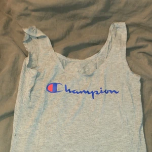 Champions linne - Fin ny Champions linne i skönt material som aldrig kommit till användning