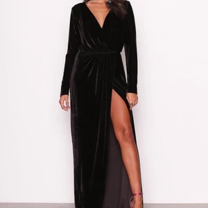 Velvet dress - OANVÄND.  