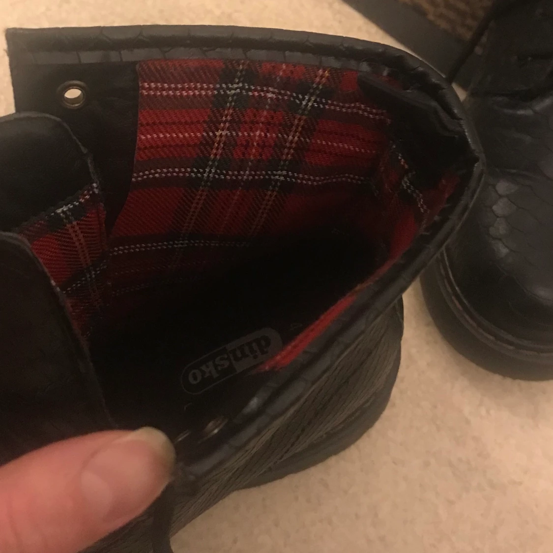 Svarta kängor  - 91