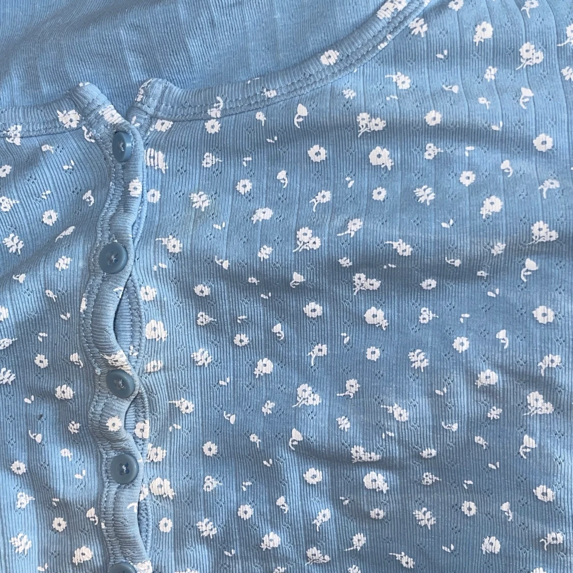 topp med blommor - 90