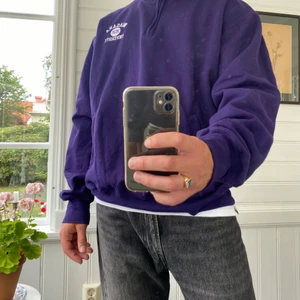 Champion zip sweatshirt - Champion 1/4 zip, skriv om du undrar något💜