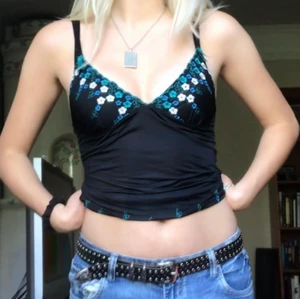 Nattlinne - Super snyggt linne i tunnt material köpt secondhand <3 