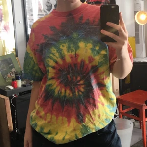 Tie Dye tröja - Frän Tie-dye t-shirt! 🌈